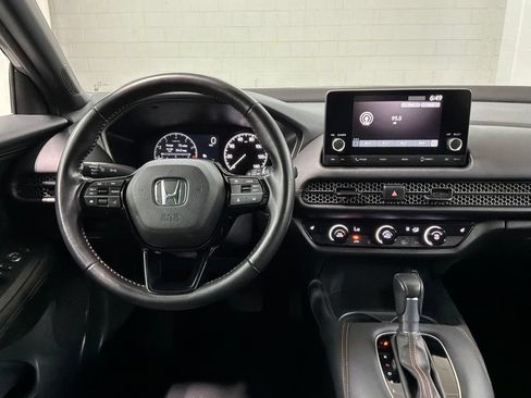 Used 2025 Honda HR-V Sport image 8