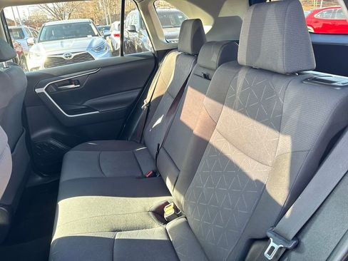 Used 2019 Toyota RAV4 XLE image 37
