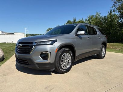 Used 2023 Chevrolet Traverse LT