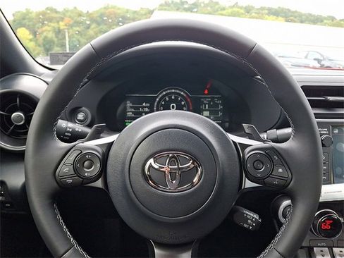 New 2025 Toyota GR86 image 14