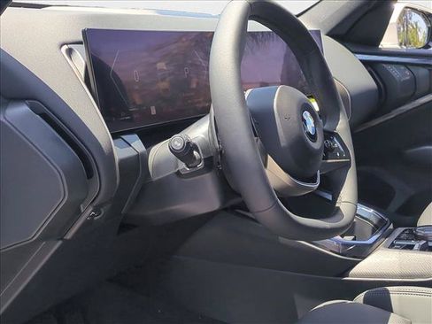 Used 2026 BMW X5 sDrive40i w/ M Sport Package RWD image 9