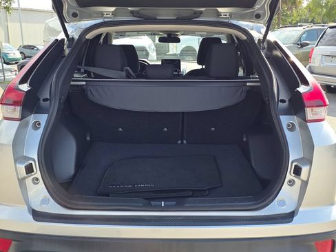Used 2024 Mitsubishi Eclipse Cross LE AWD/4WD image 9