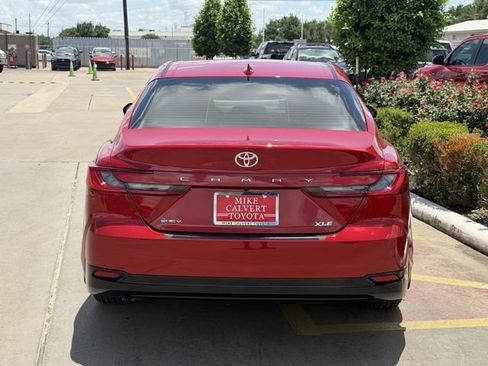 Used 2026 Toyota Camry XLE FWD image 6