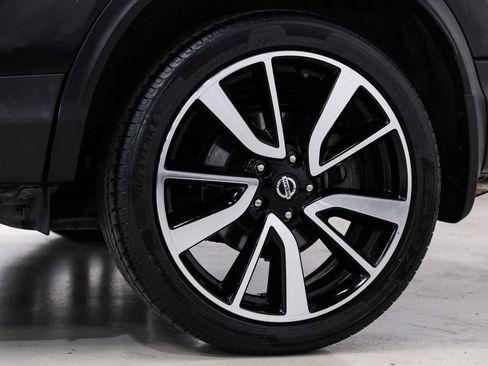 Used 2019 Nissan Rogue Sport SL w/ Premium Package image 59