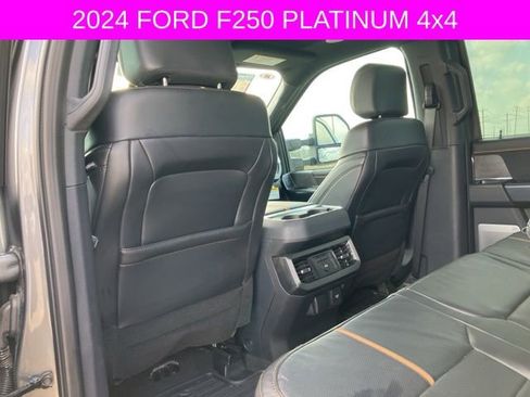 Used 2024 Ford F250 Platinum w/ FX4 Off-Road Package image 20