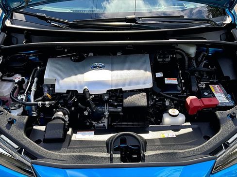 Used 2021 Toyota Prius Limited FWD image 31
