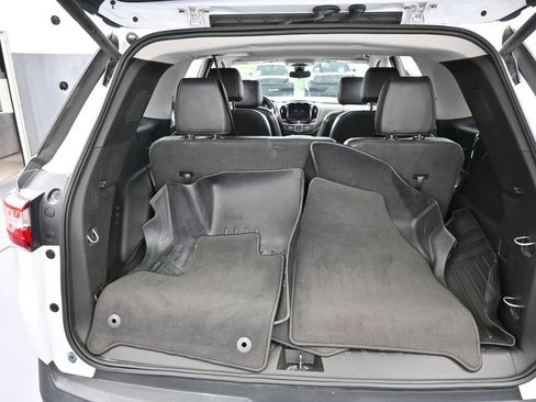 Used 2019 Chevrolet Traverse RS image 41