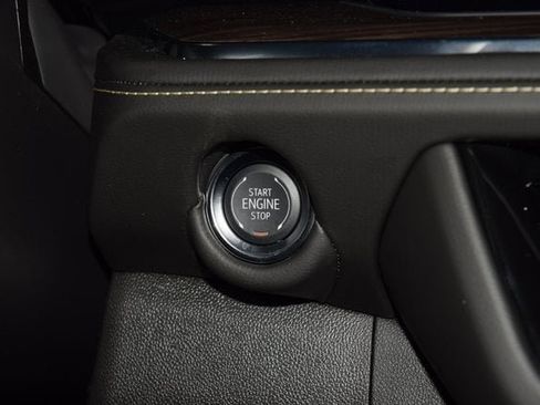 New 2025 Chevrolet Suburban Premier image 34