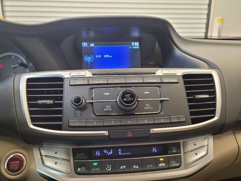 Used 2015 Honda Accord EX image 25