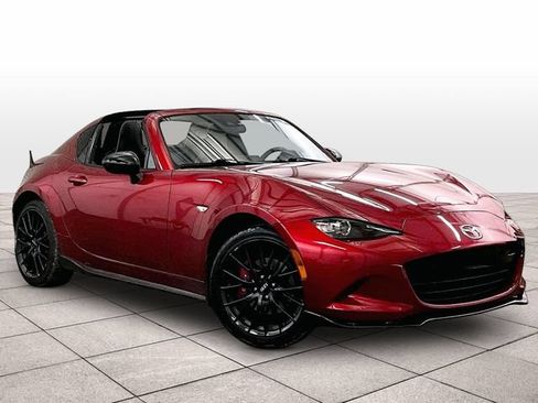 Used 2022 MAZDA MX-5 Miata Club RWD image 2