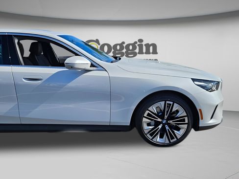 New 2026 BMW 530i w/ M Sport Package RWD image 29