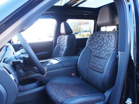 New 2026 Nissan Armada Platinum image 19