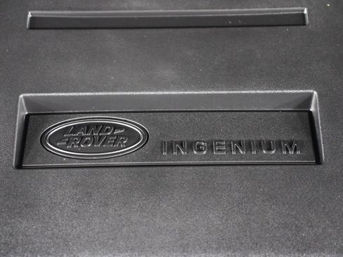 Used 2025 Land Rover Range Rover Sport SE AWD/4WD image 25