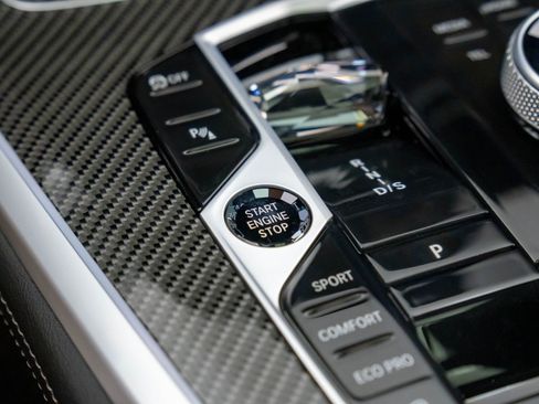 New 2026 BMW X5 M60i w/ Executive Package image 21