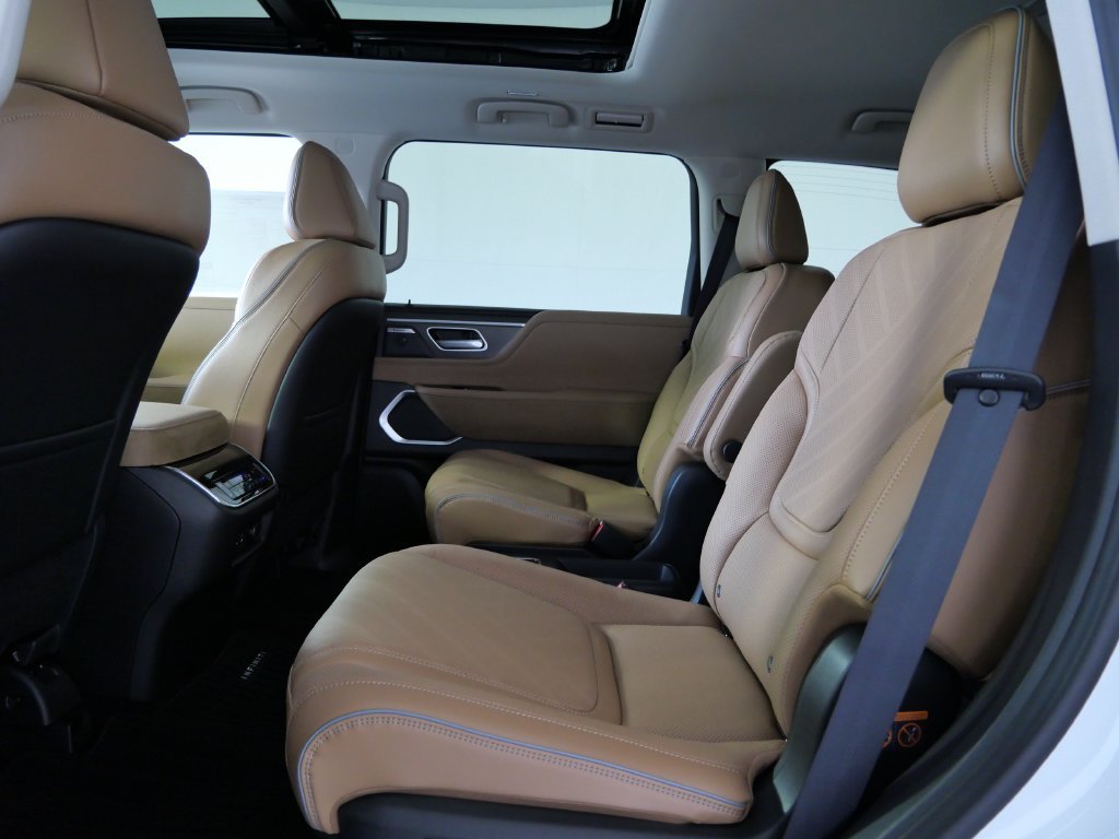 New 2027 INFINITI QX80 Luxe AWD/4WD image 14