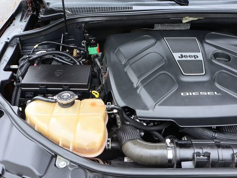 Used 2014 Jeep Grand Cherokee Summit AWD/4WD image 39