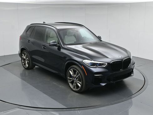 Used 2022 BMW X5 M50i w/ Executive Package image 48