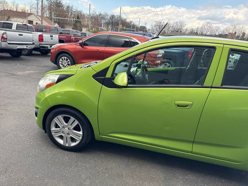 Used 2014 Chevrolet Spark LT image 4