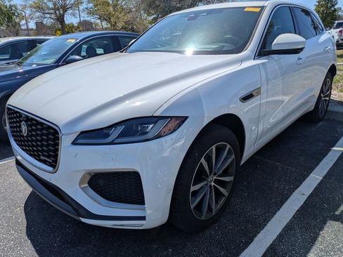 Used 2024 Jaguar F-PACE R-Dynamic S image 4