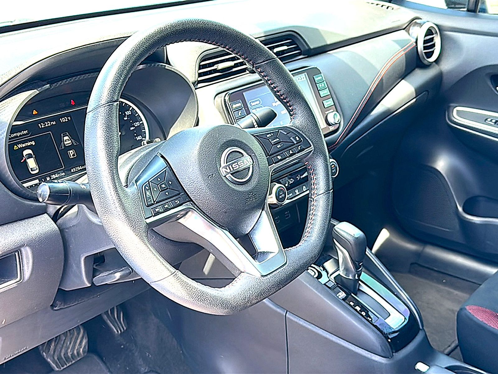 Used 2024 Nissan Versa SR FWD image 12