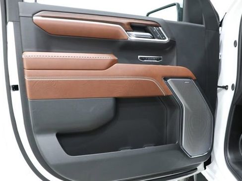 Used 2024 GMC Sierra 1500 Denali Ultimate image 17