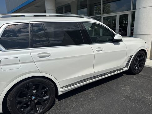 Used 2026 BMW X7 xDrive40i AWD/4WD image 16
