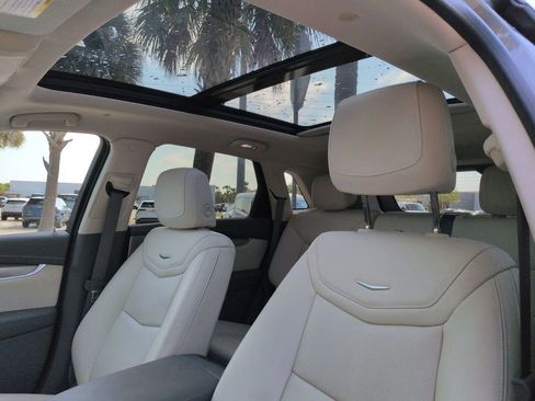 Used 2023 Cadillac XT5 Premium Luxury image 20