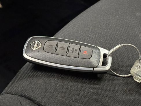 Used 2025 Nissan Sentra SV FWD image 21