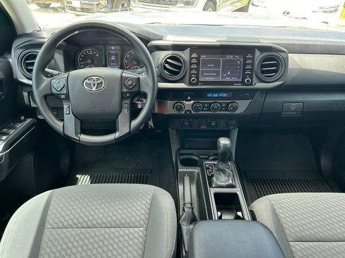 Used 2023 Toyota Tacoma SR AWD/4WD image 17