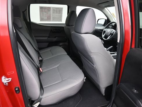 Used 2022 Toyota Tacoma SR image 13