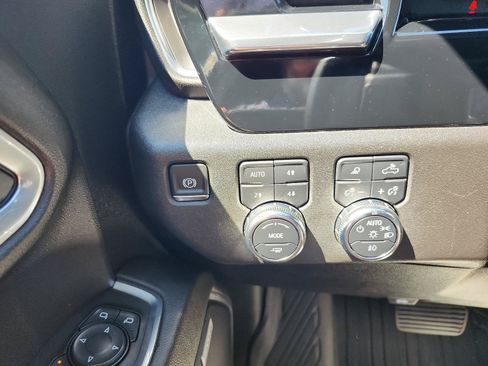 Certified 2025 GMC Sierra 1500 SLT w/ SLT Premium Plus Package AWD/4WD image 26