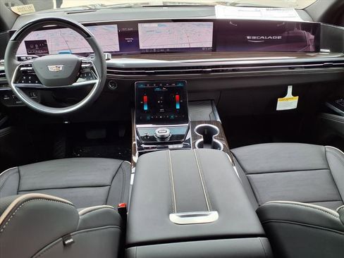 Used 2026 Cadillac Escalade Luxury w/ Touring Package AWD/4WD image 12