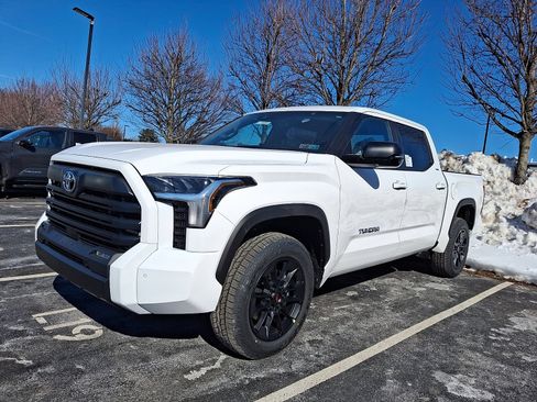 New 2026 Toyota Tundra SR5 image 2
