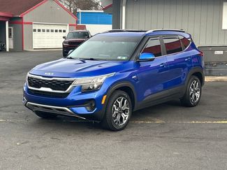 Used 2023 Kia Seltos EX video 2