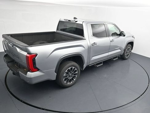 Used 2026 Toyota Tundra Limited AWD/4WD image 16