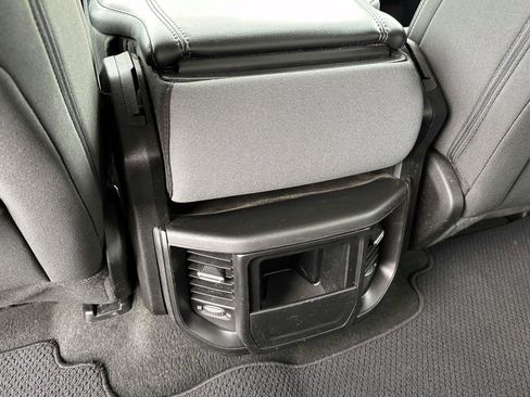 Used 2019 RAM 1500 Big Horn image 12