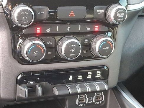 Used 2022 RAM 1500 Big Horn image 15