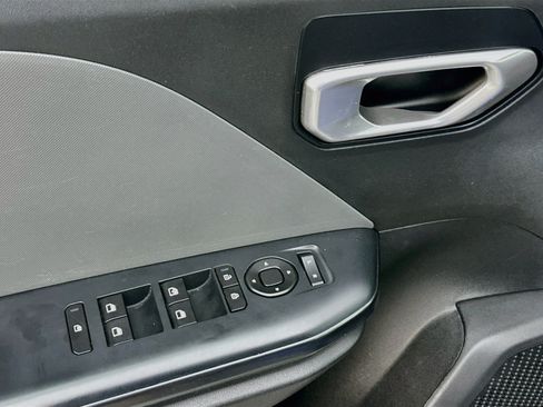 Used 2025 Kia K4 FWD image 15