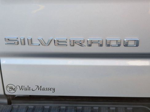 Used 2020 Chevrolet Silverado 1500 LT Trail Boss AWD/4WD image 6