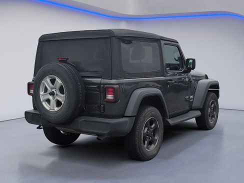 Used 2018 Jeep Wrangler Sport AWD/4WD image 5