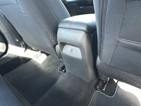 Certified 2024 Nissan Sentra SR FWD image 25