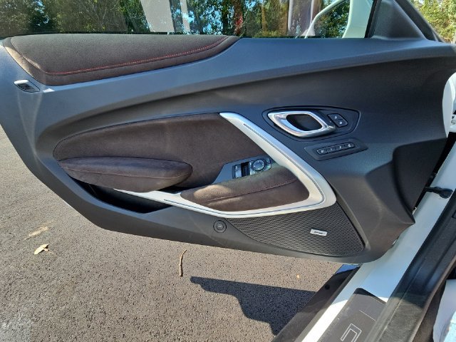 Used 2017 Chevrolet Camaro ZL1 RWD image 26