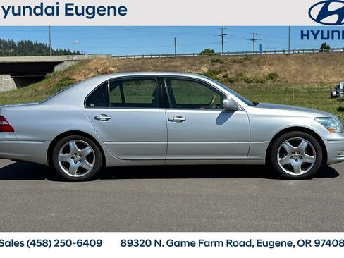 Used 2006 Lexus LS 430 RWD image 2