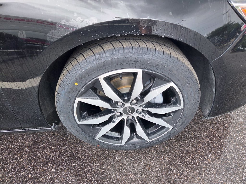 Used 2022 Chevrolet Malibu RS FWD image 5