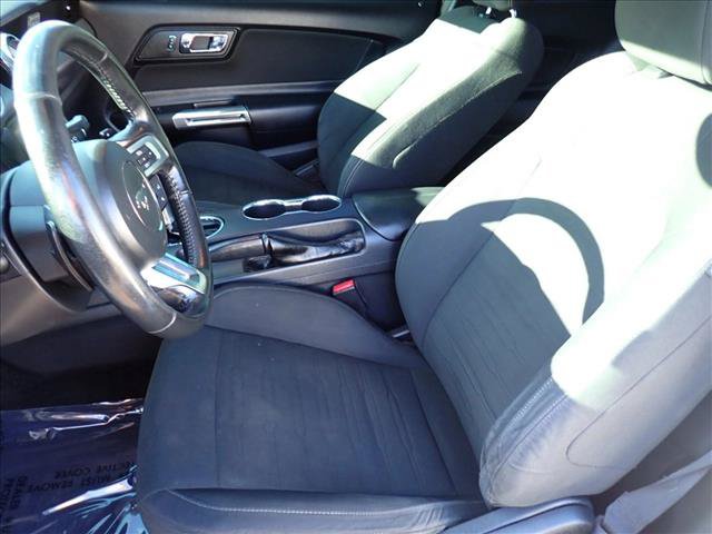 Used 2017 Ford Mustang Coupe RWD image 9