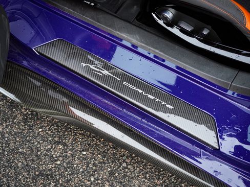 Used 2025 Chevrolet Corvette ZR1 w/ ZR1 Carbon Fiber Aero Package RWD image 21