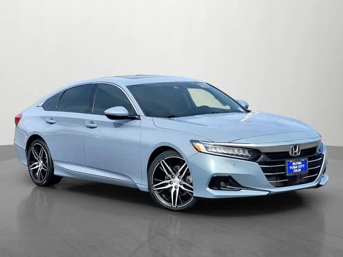 Used 2022 Honda Accord Touring image 8