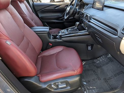 Certified 2023 MAZDA CX-9 Carbon Edition image 18