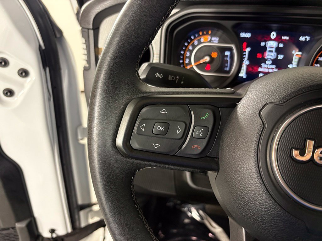 Used 2025 Jeep Wrangler Unlimited Sport AWD/4WD image 19