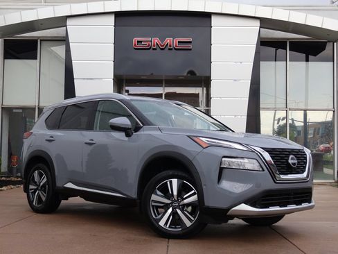 Used 2023 Nissan Rogue Platinum w/ Platinum Premium Package FWD image 1